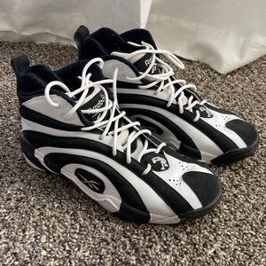 Reebok Shaqnosis - Mens size 9.5